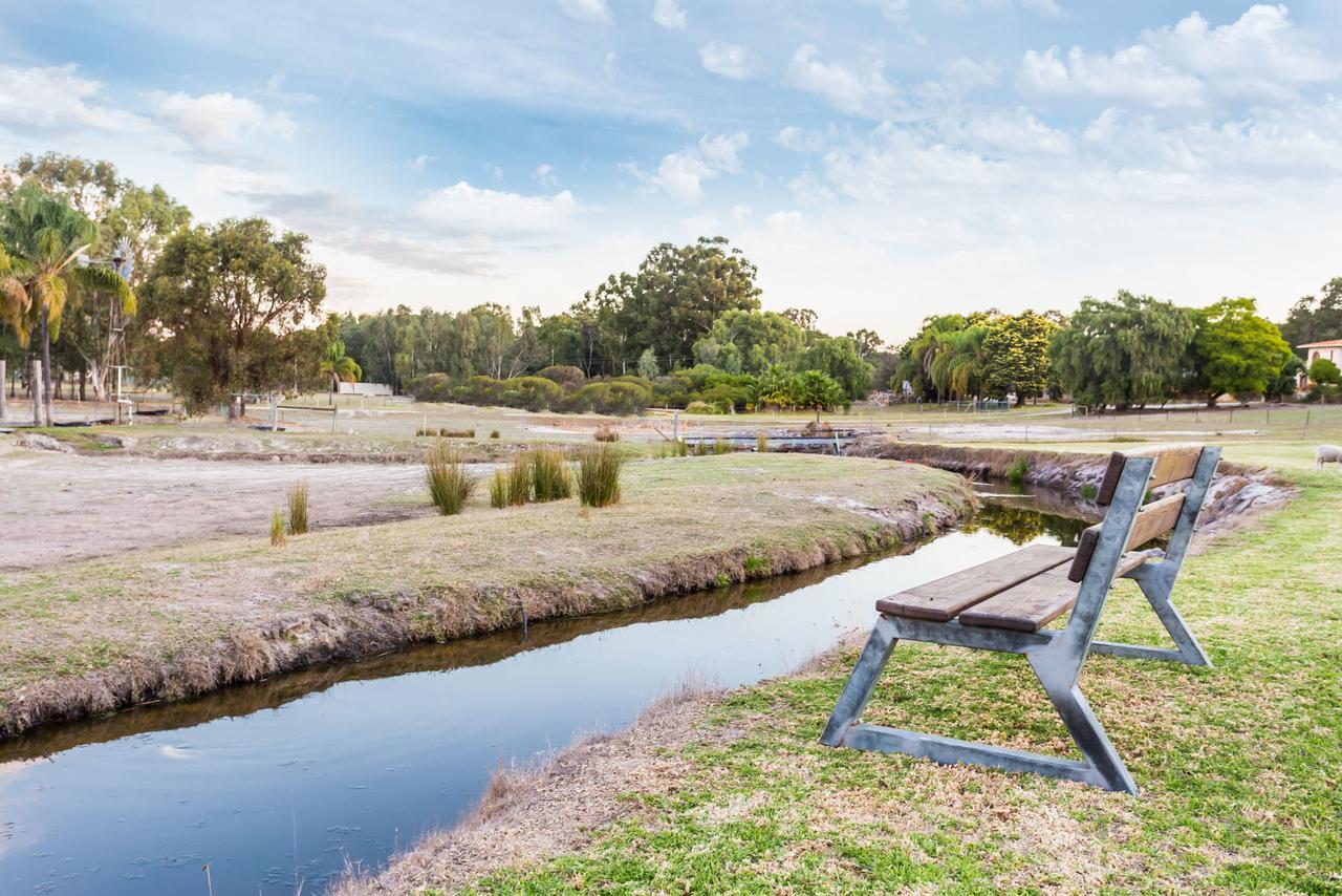 The Swan Valley Retreat Henley Brook Bagian luar foto